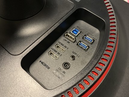 Das Anschlusspanel des LG 34GK950F