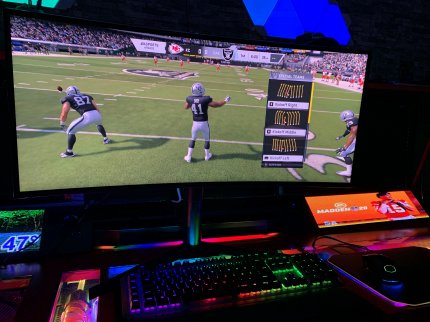 Der 34GK950F macht sowohl bei Freesync, als auch bei G-Sync kompatiblen Setups eine gute Figur.&nbsp;