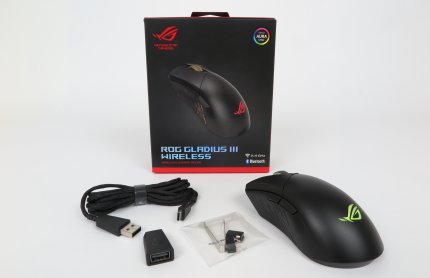 Asus ROG Gladius III Wireless:&nbsp;Die dritte Generation der beliebten Spielermaus mit tauschbaren Tastenschaltern im Test (3)<br> &nbsp;
