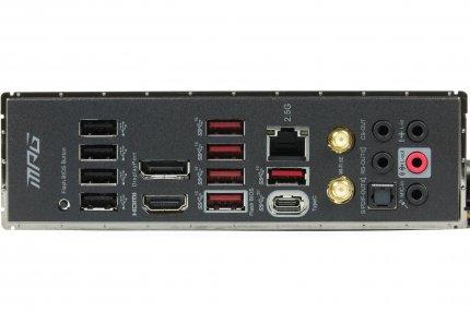 Ein seltener Anblick: Vier USB-2.0-Ports finden sich nur an wenigen Z590-.I/O-Panels, ein 20-GBit/s-Typ-C-Port dafür um so häufiger. Theoretisch wären sogar deren vier möglich, aber dann blieben nur noch zwei native 3.1er übrig.