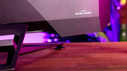 Asus ROG Swift PG42UQ (8)