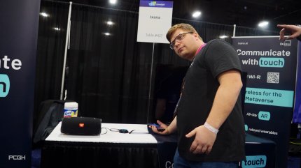 Ixana Wi-R: Effizientes Bluetooth per Berührung