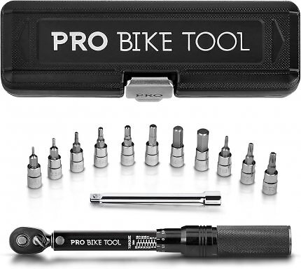 Mit Innensechkant und Torx bietet der Drehmoemtnschlüssel von Pro Bike die typischen Profile, wie man sie am Fahrrad findet. Nun ist er befristet billiger.