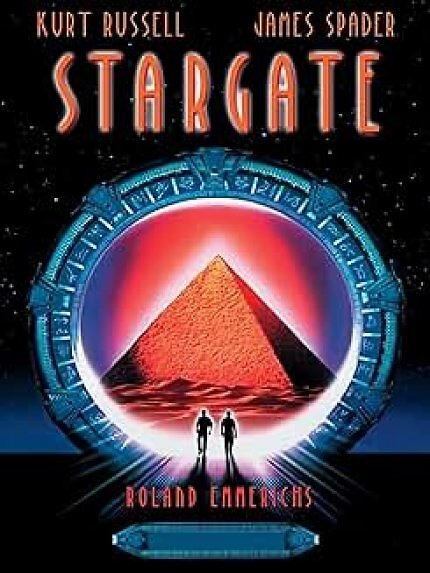 Der neue Stargate Adventskalender 2025 greift das Filmplakat des Kinofilms auf.