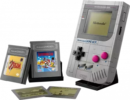 Der Lego Game Boy erscheint am 1. Oktober und konnte einige Wochen lang bei Amazon kaum mehr vorbestellt werden. Er bietet Drucke und kommt mit Zelda und Super Mario als "Spiele".