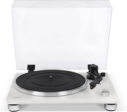 Der <a href='www.amazon.de/dp/B0BN68XL57?th=1&amp;linkCode=ll1&amp;tag=sftmagdiglifu-21&amp;linkId=fc2748c30e7ef25d3760a50f285f4281&amp;language=de_DE&amp;ref_=as_li_ss_tl'>Sonoro Platinum</a> überzeugt mit einem dank Ortofon-2M-Red-Tonabnehmer sehr guten Klang und hochwertig gefertigten Tonarm inklusive austauschbarem Headshell mit Bajonett-Anschluss.
