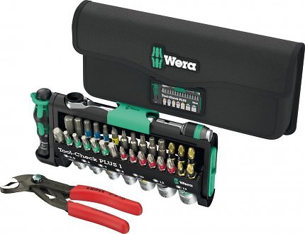 Die Tool-Check Combi 1 von Wera und Knipex enthält Bits, Rasche und eine Wasserpumpenzange plus Tasche.