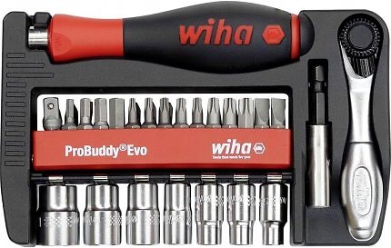 Der Wiha Pro Buddy Evo ähnelt dem Wera Tool-Check Plus, hat aber einen vollwertigen Bit-Halter.