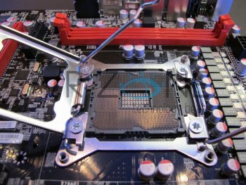 Intel X79: Sockel-LGA2011- und Sockel-LGA1366-Mainboards geplant