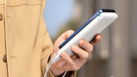 Apple: Manche USB-C-Powerbanks laden das iPhone 15 nicht auf