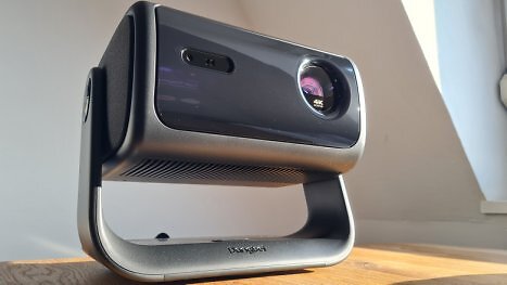 Dangbei MP1 Max im Praxistest: UHD-Beamer bringt helles 4K-Heimkino mit Laser-Power