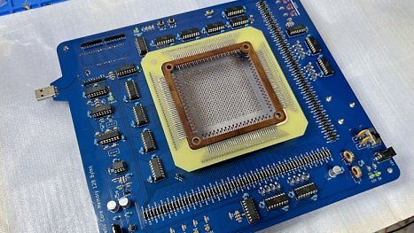 Technik aus den 50ern: Forscher bastelt tellergroßen USB-"Stick" mit 128 Byte Kapazität