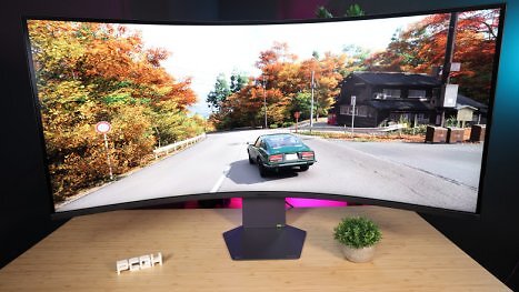 LG Ultragear G9 52G930B: Weltweit größter 5K2K-Monitor mit 52 Zoll und 240 Hertz im Test