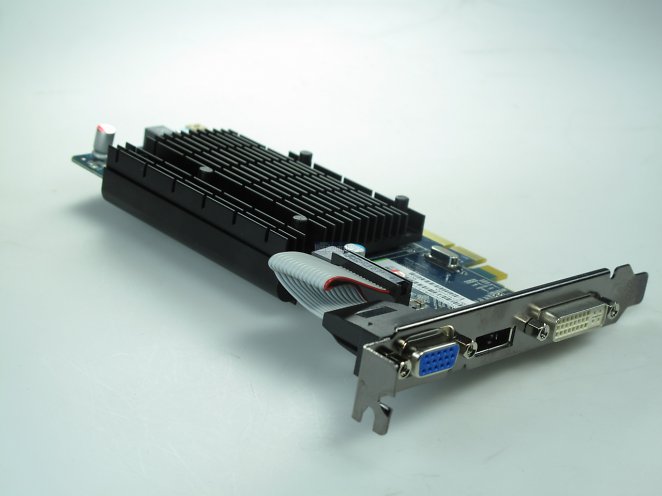 Radeon HD 5450 - das Sapphire-Modell war bereits im PCGH-Test