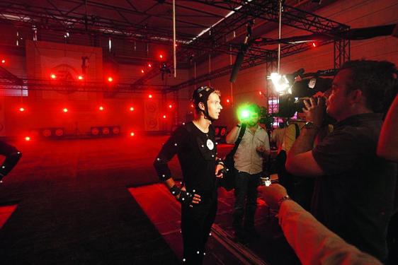 Motion Capturing & 3D Head Scanning in FIFA 2012 - 2012/05/Extrakasten_Motion-Capturing_Fifa_12_B.jpg