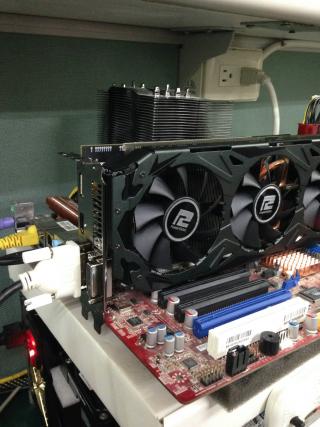Powercolor-Radeon-R9-290X-PCS_-_4-pcgh.jpg