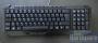 Roccat Arvo: Das kompakte Layout in der Draufsicht. Gut zu erkennen sind der entfernte Mittelblock und die Daumentasten. (1)