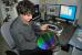 Eckhard Langer, GLOBALFOUNDRIES Center for Complex Analysis, an der DualBeamFIB („Zweistrahlfokussiertes Ionenstrahlmikroskop“) (1)