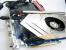 Externe Netzteile sind "in": Asus Geforce 7800 GT Duo verfügt über ein solches und leitet den Strom direkt per Adapterkabel an den normalen PCI-Express-Stecker mit sechs Polen weiter - kurios! Zwei Geforce 7800 GT waren im Herbst 2005 jedenfalls noch recht flott, verloren ihren Sex-Appeal aber angesichts der 7900 GTX und Atis schneller X1900-Karte recht bald.