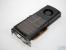 Geforce GTX 480: Der Fermi-Chip ist für Nvidia mehr als ungewöhnlich; Nicht nur, dass er mit großer Verzögerung den Markt erreichte, auch tritt er bis heute nicht im Vollausbau an. Der Stromverbrauch ist sehr hoch und der DHE-Kühler mit außen liegenden Kühlrippen ist einmalig.
