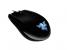 Razer Abyssus Mirror: Die nach einer Unterart der Pazifik-Klapperschlange benannte Maus bietet an der Unterseite Schalter, um die dpi- und die Polling-Rate zu verstellen