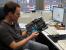 So ein Mainboard ist dann doch ein schönes Stück Technik, denkt sich Herr Möllendorf. Bei dem Gedanken an den kommenden Test und die damit verbundene Arbeit wird es unserem Platinenspezialisten allerdings eher mulmig. 