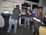 Nvidia zu Besuch in Köln: Aktuelle EA-Titel konnten in gemütlicher Atmosphäre der EA-Sportsbar von jedem auf Rechnern mit GTX 680 angespielt werden. Mit etwas Glück durften Teilnehmer des Gewinnspiels sogar eine 680 mit nach Hause nehmen. (9)