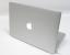 Macbook Pro Retina: Das Apple-Logo leuchtet wie bei fast allen Apple-Geräten. 