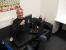 13.1.2013: Der gute Daniel hat dem Spieleonkel, der bereits mit Nerdytecs Couchmaster bestens vertraut ist, jetzt neues Zubehör für die Couch-Gaming-Station organisiert. Jetzt kann Herr Stöwer auch noch mit seinem Tablet oder Smartphone auf dem Sofa Zocken. Selbst zum Rauchen braucht der Redaktions-Oldie jetzt nicht mehr aufstehen, denn Daniel erhielt sogar einen Aschenbecher, den mal bequem an die Ablageplatte klemmen kann:)