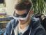Für alle, die den Kollegen auf dem Bild noch nicht kennen, das ist unser neuer Prakti Daniel. Und wir haben ihm hier nicht etwa die rosarote Brille aufgesetzt, welche die Arbeit als besonders angenehm erscheinen lässt. Für Daniel ging es gleich in Medias Res und er durfte zusammen mit dem Benchmarc die Zeiss OLED-Videobrille testen.