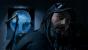 Im optischen Vergleich hat Watch Dogs den Open-World-Konkurrenten GTA 5 auf jeden Fall geschlagen. Bei der Beleuchtung der Stadt, über der tagsüber Dunst liegt und in der Nachts Abertausende Lichtquellen erstrahlt, kommen per DirectX 11 umgesetzte Rendertechniken wie Global Illumination und HDR sowie eine sehr hohe Anzahl an dynamischen Lichtquellen zum Einsatz. Dazu kommen grafische Schmankerl wie Soft Shadows sowie diverse Post-Effekte wie Tiefen- und Bewegungsunschärfe.