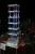 Spuren einer langen LAN-Party-Nacht: ein Turm aus leeren Pizzakartons und leeren Energy-Drink-Dosen.