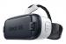 Mit dem Gear VR Innovator Edition tauchen Sie zusammen mit einem Samsung Galaxy S6 oder Galaxy S6 edge in virtuelle Welten ab.
