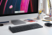 Die neue Logitech-Tastatur Craft wird vom Crown-Einstellrad gekrönt, das anwendungsspezifische Quick-Dial-Funktionen bieten soll. (2)