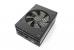 <a href="http://preisvergleich.pcgameshardware.de/corsair-ax1600i-1600w-atx-2-4-cp-9020087-eu-a1751361.html">Corsair AX1600i</a>: Definitiv für Enthusiasten mit einem enormen Energiehunger geeignet, denn 1.600 Watt ­Nennleistung auf der 12-Volt-Schiene sprechen eine eigene Sprache. Der Wattbolide fällt etwas größer aus als Standard-ATX-Netzteile und wird mit einem Potpourri an Kabeln und Steckern geliefert.&nbsp;Das Besondere an diesem Spannungswandler ist der Einsatz von Galliumnitridtransistoren, die höhere Schaltfrequenzen als Feldeffekt-Transitoren auf Siliziumbasis erlauben und dadurch Schaltverluste marginal ausfallen. Bis 640 Watt oder 40 Prozent Auslastung gibt das AX1600i keinen Laut von sich, da es semi-passiv betrieben werden kann. Bei 80 Prozent Last erreicht die Lautheit nur 0,6 Sone, aber bei Volllast sind die gemessenen 2,8 Sone deutlich hörbar.&nbsp; Das Netzteil zeigt nur marginale Abweichungen von der Idealspannung, selbst in Crossload-Szenarien, sodass die Spannungsstabilität äußerst strikt ausfällt. Für Enthusiasten also ideal geeignet.