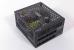 <a href="http://preisvergleich.pcgameshardware.de/seasonic-prime-titanium-fanless-600w-atx-2-4-ssr-600tl-a1570595.html">Seasonic Fanless </a>Aktuell ist das Seasonic Prime Fanless mit 600 Watt Nominalleistung das stärkste passive Netzteil, das man für teuer Geld erstehen kann. Das Netzteil wurde im Single-Rail-Design gehalten und kann über die 12-Volt-Schiene die gesamten 600 Watt Leistung ausgeben. Geschützt wird der Spannungswandler mit der üblichen Phalanx an Schutzschaltungen, darunter OVP, UVP, OPP, OTP, SCP und OCP. Für den Temperaturschutz wird auf einen Heißleiter mit negativem Temperaturkoeffizienten zurückgegriffen. Wie für Titanium-Netzteile üblich, verfügt dieser Spannungswandler über eine sehr gute und strikte Spannungsregulation. Dank dieser Werte kann das Netzteil auch in Crossload-Situationen eine kontinuierliche und saubere Ausgabe der entsprechenden Spannungen garantieren. Um Herr über die Restwelligkeit in der Mischspannung zu werden, hat Seasonic nicht nur erstklassige Kondensatoren verbaut, sondern auch welche in die Kabel eingebaut. Das Netzteil erreicht deswegen einen Ripple von 24,08 mV auf der 12-Volt-Schiene. Ein Muss also für einen Silent-­Gaming-Rechner.<br>
 