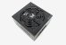 <a href="http://www.pcgh.de/flowerpower">Super Flower Leadex III HG Series 550 W:</a> Super Flower ist auch ein OEM-Produzent, genau wie Seasonic, und ist schon ziemlich lange im Geschäft. Die Jungs und Mädels von Super Flower wissen also, was sie tun und das macht sich auch bemerkbar. Das Innere ist nicht nur aufgeräumt und ordentlich verarbeitet, sondern bei der Restwelligkeit erreicht dieses Netzteil Spitzenwerte: 8,6 mV auf der 12-Volt-Schiene. In Sachen Kühlung ist dieser Spannungswandler auch extrem erfolgreich, sodass bis 70 Prozent Last keine aktive Kühlung stattfindet. Erst dann werden 0,1 sone erzeugt und unter Volllast dann 0,4 sone. Erstaunlich leise!