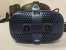 HTC Vive Cosmos im Test:&nbsp;Das markerlose Inside-Out-Tracking wird unter anderem über diese vier Frontkameras ermöglicht.