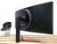 Auf der Rückseite des LG Ultragear 38GL950G dominieren runde Formen.