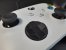 Xbox Series X und Series S im Test -&nbsp; Der neue Controller in der Nahaufnahme mit neuem Steuerkreuz und Share Button