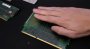 152 DRAM-Chips: Der8auer zeigt das größte RAM-Modul