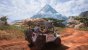 Uncharted Legacy of Thieves – In Madagaskar können Sie in einem etwas offener gestaltetem Gebiet (halbwegs) frei mit dem Jeep herumdüsen und nach Bedarf aussteigen und zu Fuß die Welt erkunden. In diesem Abschnitt sieht man außerdem die Anwendung der Global Illumination sehr gut. Achten Sie darauf, wie sich das Rot des Bodens auf den Jeep, die Vegetation und die Figuren überträgt. Es wirkt, als käme eine mit u.a. Horizon oder den jüngeren Assassin's-Creed-Teilen vergleichbare voxel- bzw. Height-Field-basierte GI zum Einsatz, es kann allerdings außerdem sein, dass für diesen großen, offenen Abschnitt eine etwas divergierende bzw. gröber aufgelöste GI zum Einsatz kommt – die Lichtübertragungen in den anderen, zumeist deutlich kleineren und teils geschlossenen Umgebungen wirken häufig etwas genauer, sanfter und feiner – solch hohe Kontraste wie zwischen rotem Boden, den dynamischen Objekten etc. sind allerdings auch recht selten.