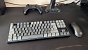 In der Keychron sind aktuell schwarze AKKO Taster drinnen, damit hämmere ich nach 10 Jahren MX-Brown gnadenlos die Tasten in den Boden. Deswegen werde ich entweder auf Gateron Silent-Brown oder Durock Silent-Tactile T1 wechseln. Fotos von <a href="https://extreme.pcgameshardware.de/members/da_obst.57173/"><strong>Da_Obst</strong></a><br>&nbsp; (4)