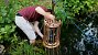 Der Gaming-PC verschwindet in zwei Meter Wassertiefe im Gartenteich