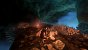 Enshrouded Early Access - Direkt zum Anfang des Spiels macht Sie Enshrouded mit dem Miasma oder englisch "Shroud" vertraut. Achten Sie auf die nette Ausleuchtung des unheilvollen Nebels.<br><br>Die Fackel wirft einen Point-Light-Shadow, allerdings nur, wenn sie von Ihrer Spielfigur in der Hand gehalten wird. Die Fackel am Boden ist keine Schatten werfende Lichtquelle.