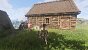 Enshrouded Early Access - Beim Bauen lässt Ihnen Enshrouded viel Freiheit. Auf Wunsch können Sie Ihre architektonischen Gelüste fein detailliert aus kleinen Blöcken zusammen puzzeln. Oder Sie nutzen vordefinierte, größere Bausteine, ähnlich wie in anderen Spielen des Genres.<br><br>Der Schmied und weitere NPCs, die Sie zuvor finden und dem Miasma entreißen müssen, schalten zusätzliche Bauteile frei.