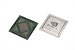 <strong>McZonk: "</strong>Die Daukappe verrät es dann final. Wir haben einen Chip aus 2003 vor der Brust - Es handelt sich um den NV30 aus der Rankine Architektur - vielen besser bekannt als Geforce FX aka der Fön.<br><br>Zu finden war der NV30 auf der Geforce 5800 (Ultra) und Quadro FX1000/2000<br><br>Ein paar Zahlen, Daten Fakten:<br>- Release: 21. Januar 2003<br>- Nachfolger der Geforce 4 Ti (NV25)<br>- Bei TSMC in 130nm gefertigt und ca. 44 Watt TDP (GPU)<br>- Anfängliche Yield-Raten von 10-20 % (!!)<br>- 125 Mio. auf 200 mm²<br>- Extrem heißer DDR-II am 128-Bit SI<br>- Bis zu 500/1.000 MHz"<br>&nbsp;