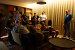 Das "Wohnzimmer"-Lab ist einem "typischen" Heim-Kino nachempfunden. Hier konnten wir ein 7.1.4-Atmos-Setup samt Dolby-Vision-Display genießen.
