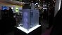 Auf der Computex 2025: Zu Besuch bei <a href="https://www.pcgameshardware.de/Hardware-Thema-130320/News/Corsair-neue-Gehaeuse-RTX-50-PC-Peripherieloesungen-Computex-1473114/">Corsair</a>. Das Air 5400 ist vor allem für 360-mm-Kompaktwasserkühlungen prädestiniert. Sowohl am Heck als auch an der Front ist das Glas abgerundet. An der Unter- und (da eher dekorativ der) Oberseite befinden sich transparente Luftführungstunnel. Als Drei-Kammer-Gehäuse sind AiO-Kühlungen an der rechten Seite komplett abseits der Innenkammer mit Temperaturvorteil.