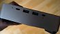 Rechte Seite mit Anschlüssen